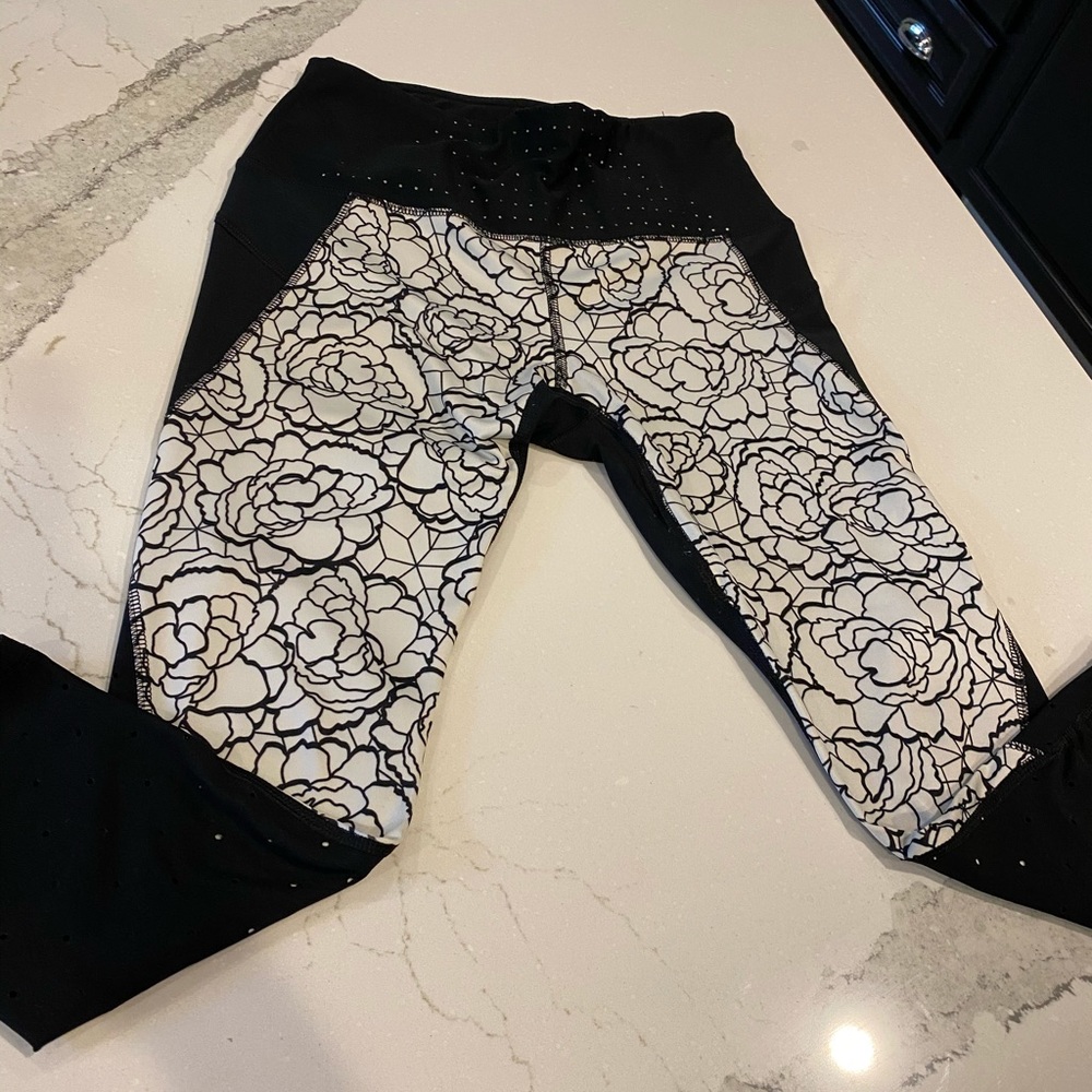 Capri yoga leggings.  RBX activewear Petite